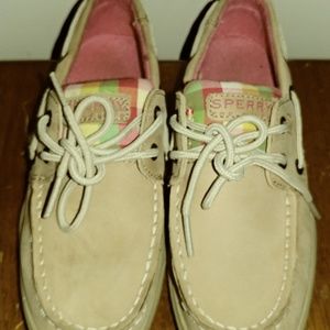 Girl's Sperry leather shoes